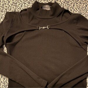 Super cute black cider long sleeve top. Peek-a boo front shoulder front clasp.